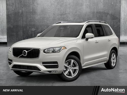 2017 Volvo XC90 T6 Momentum