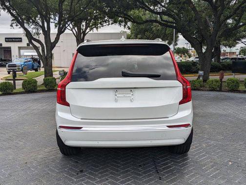 2023 Volvo XC90 B6 Ultimate 7-Seater