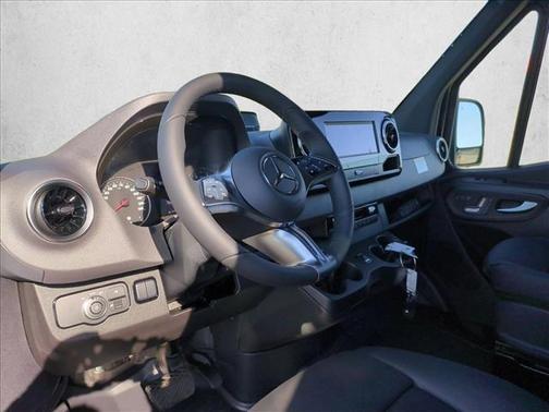 2026 Mercedes-Benz Sprinter 2500 Standard Roof