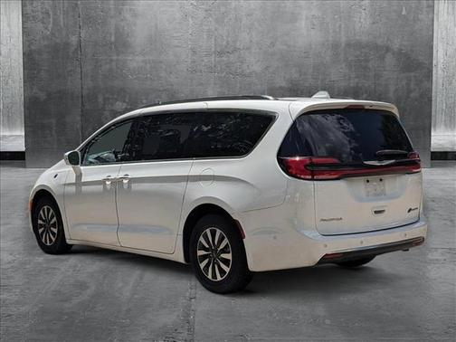 2021 Chrysler Pacifica Hybrid Touring L