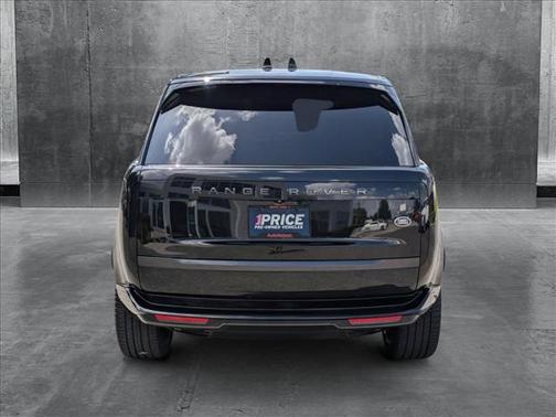 2023 Land Rover Range Rover P530 SE