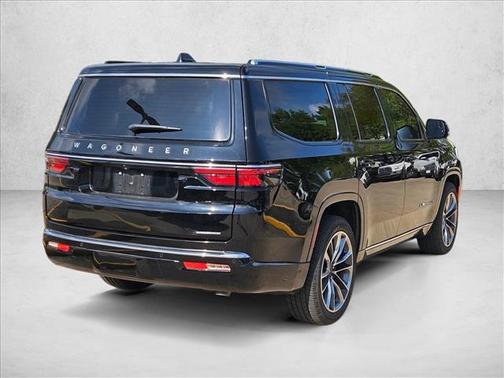 Diamond Black Crystal Pearlcoat 2023 Jeep Wagoneer Series III 4x2