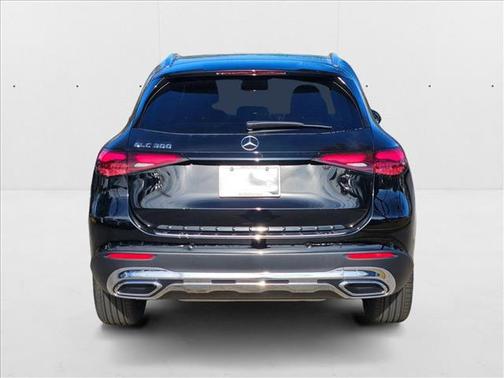 2025 Mercedes-Benz GLC 300 Base