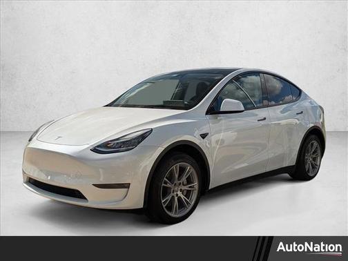 2022 Tesla Model Y Long Range Dual Motor All-Wheel Drive