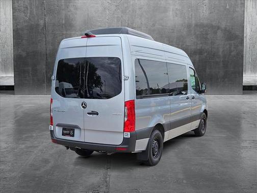 2025 Mercedes-Benz Sprinter 2500 Standard Roof