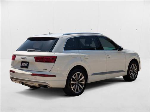 2019 Audi Q7 55 Premium Plus