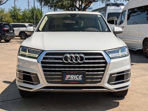 2019 Audi Q7 55 Premium Plus