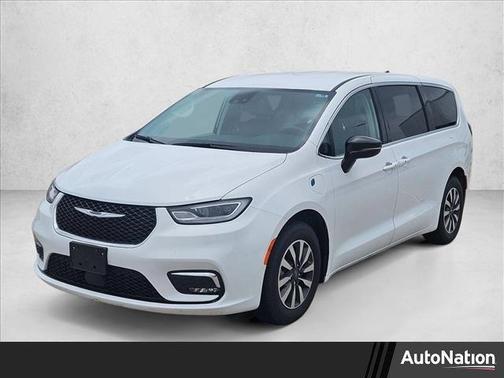 Bright White Clearcoat 2024 Chrysler Pacifica Hybrid Select