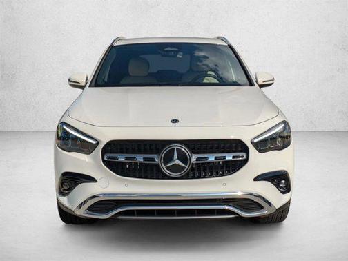 Polar White 2025 Mercedes-Benz GLA 250 4MATIC