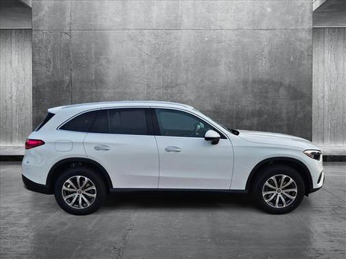 2025 Mercedes-Benz GLC 300 Base