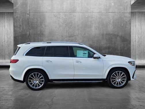 2025 Mercedes-Benz GLS 450 4MATIC