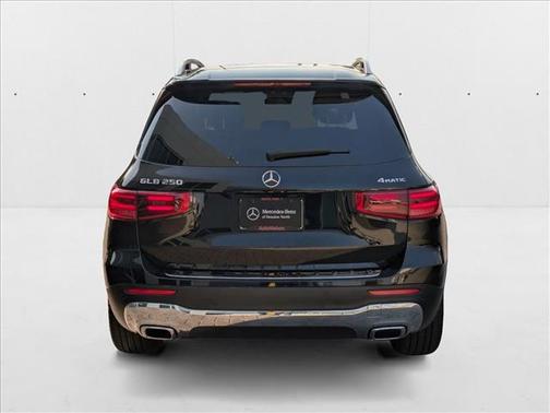 2025 Mercedes-Benz GLB 250 4MATIC