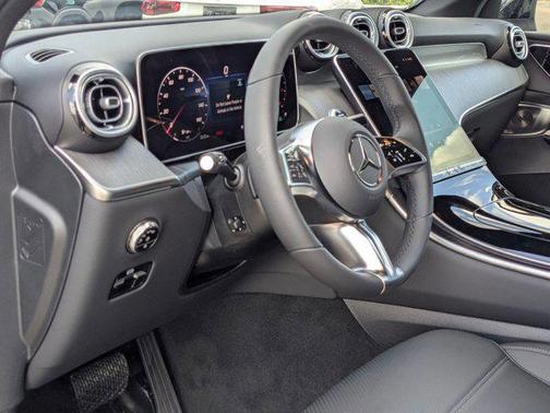 2026 Mercedes-Benz GLC 300 Base