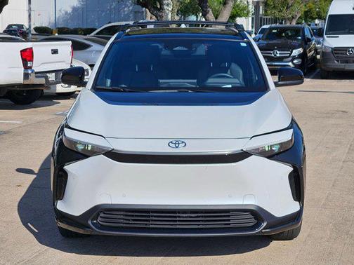 2024 Toyota bZ4X XLE