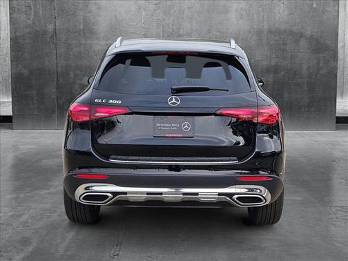 2025 Mercedes-Benz GLC 300 Base
