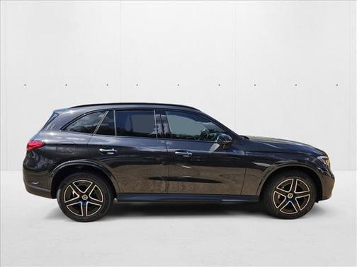 2025 Mercedes-Benz GLC 300 Base