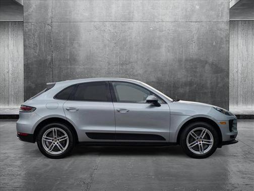 2019 Porsche Macan Base