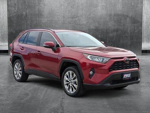 2020 Toyota RAV4 XLE Premium