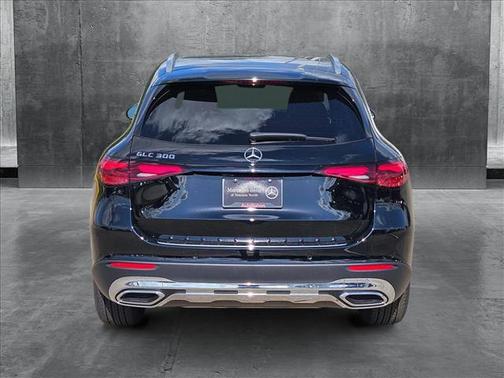 2025 Mercedes-Benz GLC 300 Base