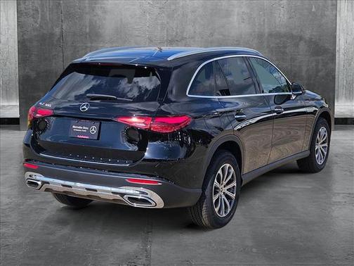 2025 Mercedes-Benz GLC 300 Base