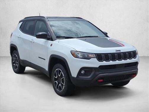 Bright White Clearcoat 2025 Jeep Compass Trailhawk
