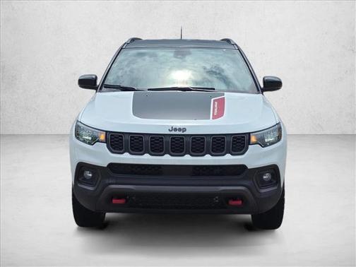 Bright White Clearcoat 2025 Jeep Compass Trailhawk