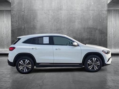 2025 Mercedes-Benz GLA 250 Base