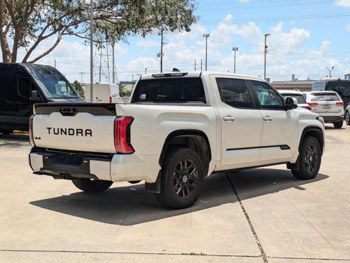 2024 Toyota Tundra Hybrid Platinum