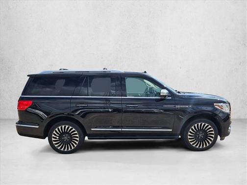 Infinite Black 2020 Lincoln Navigator Black Label