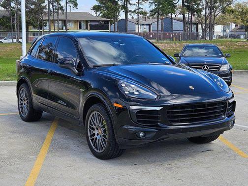 2017 Porsche Cayenne Cayenne S E-Hybrid