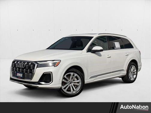 2025 Audi Q7 55 Premium Plus