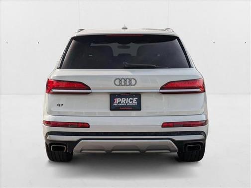 2025 Audi Q7 55 Premium Plus
