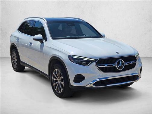 MANUFAKTUR Moonlight White Metallic 2024 Mercedes-Benz GLC 300 4MATIC
