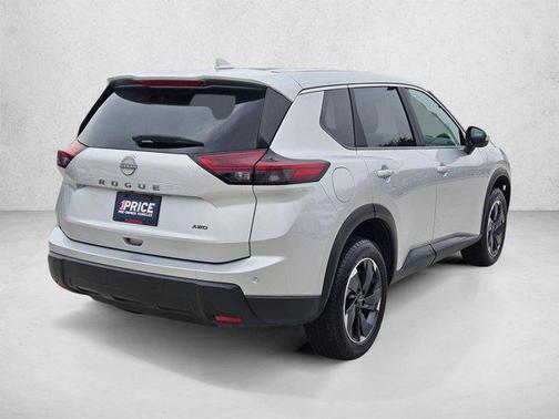 Brilliant Silver Metallic 2025 Nissan Rogue SV