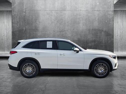 2025 Mercedes-Benz GLC 300 Base