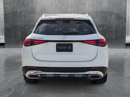 2025 Mercedes-Benz GLC 300 Base