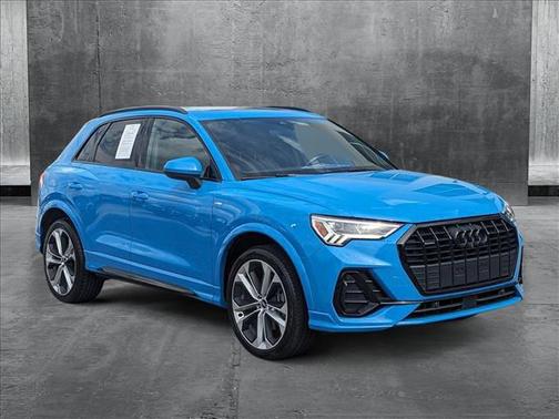 2022 Audi Q3 45 S line Premium Plus