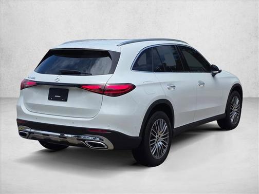 Polar White 2025 Mercedes-Benz GLC 300 Base