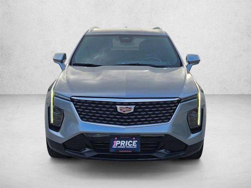 Argent Silver Metallic 2025 Cadillac XT4 Premium Luxury