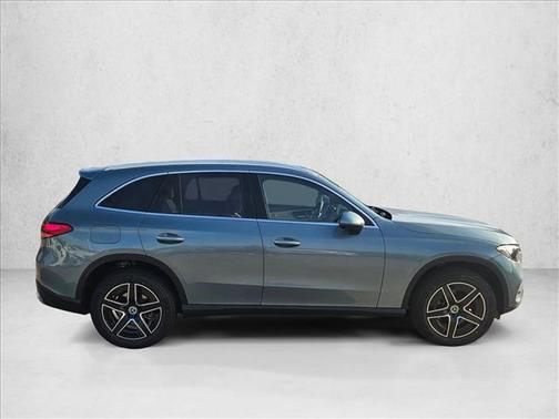 Verde Silver Metallic 2026 Mercedes-Benz GLC 300 Base
