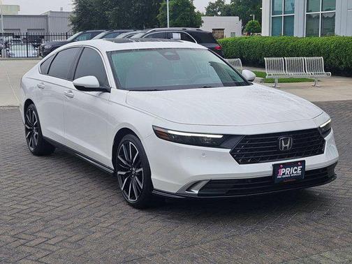 Platinum White Pearl 2025 Honda Accord Hybrid Touring