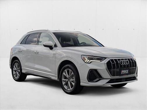 2024 Audi Q3 Premium 45 TFSI S line quattro Tiptronic