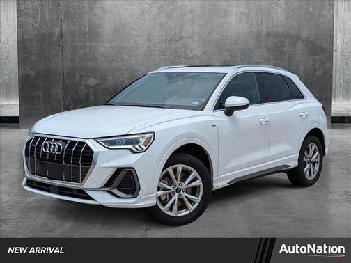 2024 Audi Q3 Premium 45 TFSI S line quattro Tiptronic