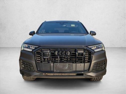 2023 Audi Q7 45 Premium Plus