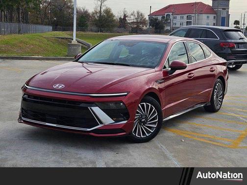 2025 Hyundai SONATA Hybrid SE