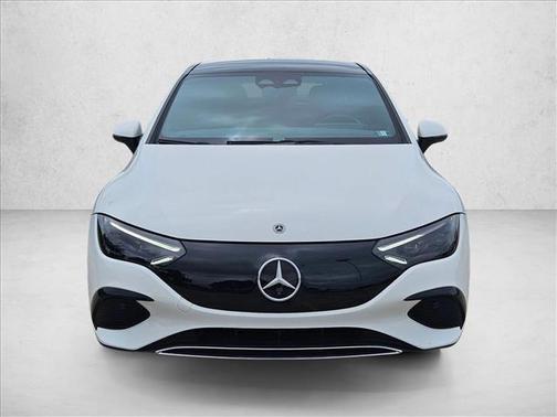 Polar White 2023 Mercedes-Benz EQE 350 4MATIC+