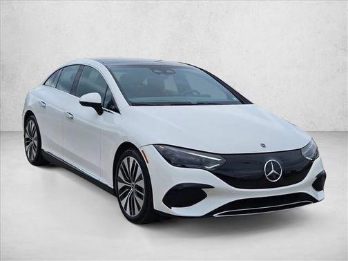 Polar White 2023 Mercedes-Benz EQE 350 4MATIC+
