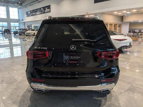 2025 Mercedes-Benz GLB 250 Base