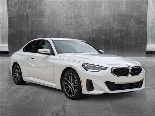 2024 BMW 230 i