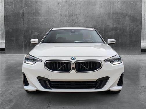 2024 BMW 230 i